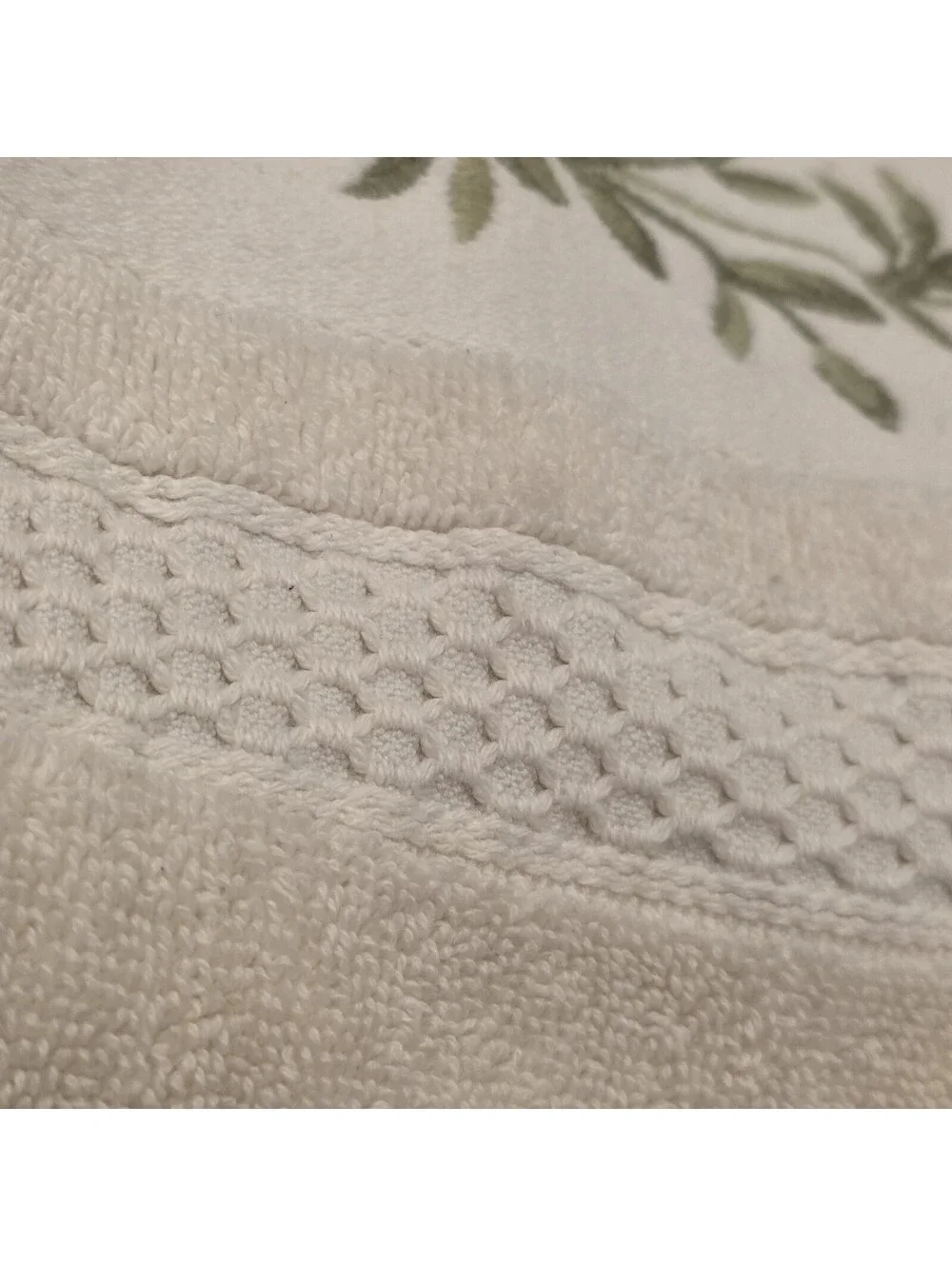 Ralph Lauren Home Embroidered Sage Green Vine Hand Towels 2 Pc Tassel Fringe EUC